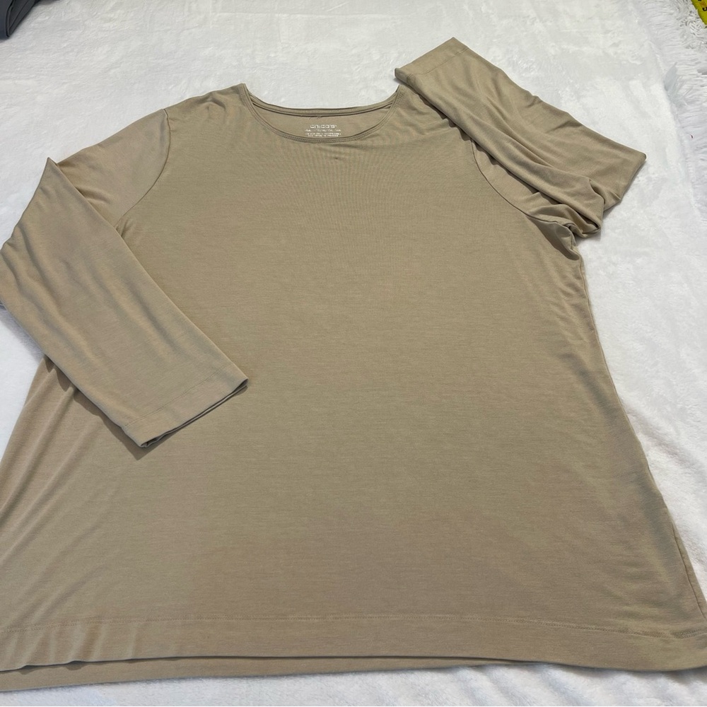 CHICOS WOMENS LONG SLEEVE TOP CHICOS SIZE 4, US SIZE XXL. Tan